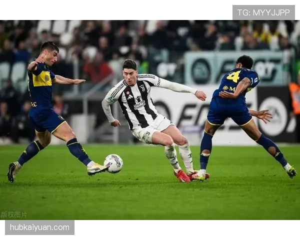 弗拉霍维奇争夺意甲金靴的竞争力与锋线角色定位分析